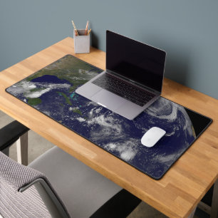 Tropische Wirbelstürme Katia, Lee, Maria und Nate. Schreibtischunterlage