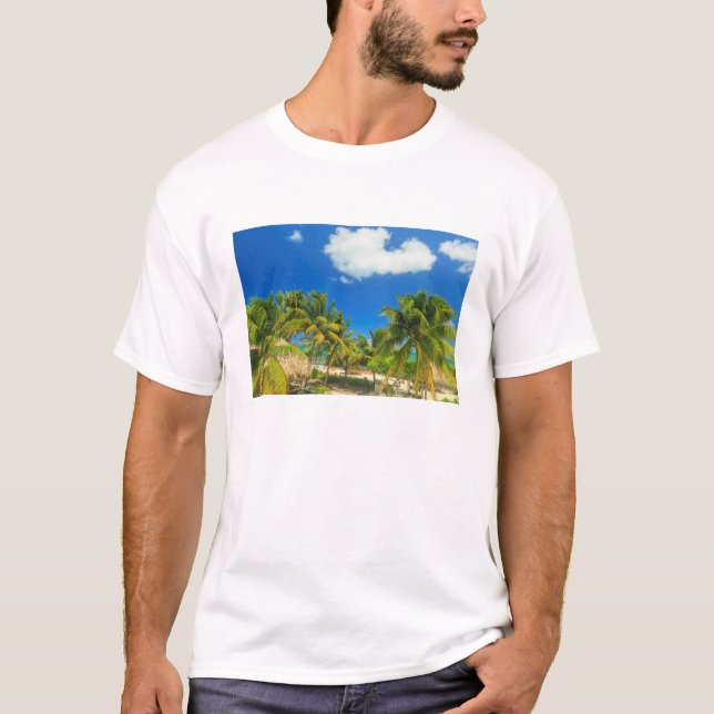Tropischer Badeort, Belize T-Shirt (Vorderseite)
