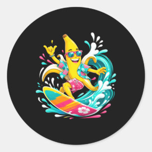 Tropischer Bananensurfer, der auf sommerlichen Wel Runder Aufkleber