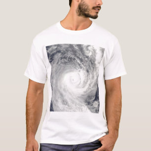 Tropischer Cyclone Oli vor der Küste von Tahiti T-Shirt