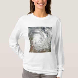 Tropischer Cyclone Yasi über Australien 2 T-Shirt