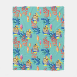 Tropischer Fisch und Korallen Fleecedecke