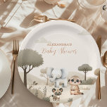 Tropischer Jungle Safari Tiere Kinderdusche Pappteller<br><div class="desc">Fügen Sie Ihrer Babydusche eine Touch Abenteuer und Charme hinzu mit unserer Wild One Safari Animals Boy Baby Shower Napkins. Diese Servietten zeichnen sich durch ein lebendiges Design von Safari-Tieren inmitten üppiger Vegetation aus und eignen sich perfekt für Safari-Fest. Design: Verziert mit farbenfrohen Illustrationen von Safari-Tieren wie Löwen, Elefanten, Giraffen...</div>