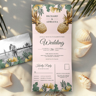 Tropischer Palmrosé Goldener Ananas Hochzeitshinte Dreifach Gefaltete Einladung