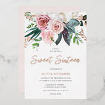 Tropischer Rosengarten Rose Sweet 16 Party Folieneinladung<br><div class="desc">Tropical Blush Pink Roses Sweet 16 Party Foil Einladung 16 . Geburtstag Einladung Weitere Einladungen in unserem Nest und Nest Store</div>