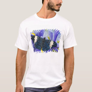 Tropischer Schmetterling Lila Iris T-Shirt