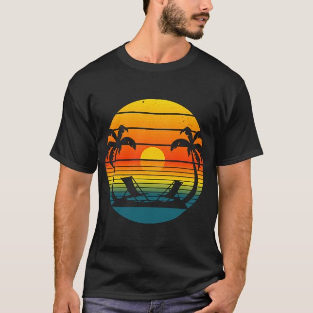 Tropischer Sonnenuntergang Reflective Ocean Palm T T-Shirt (Vorderseite)