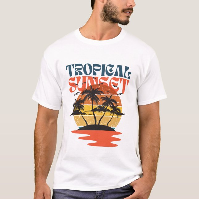 Tropischer Sonnenuntergang T-Shirt (Vorderseite)