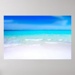 Tropischer Strand mit türkisblauem Meer Poster