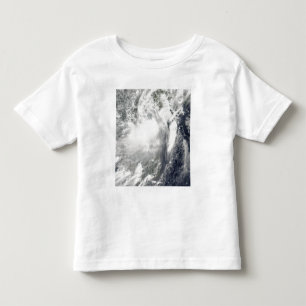 Tropischer Sturm Conson, das Vietnam sich nähert Kleinkind T-shirt