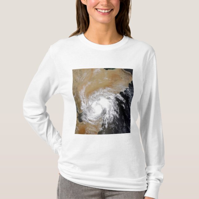 Tropischer Sturm Drei im nördlichen Indischen Ozea T-Shirt (Vorderseite)