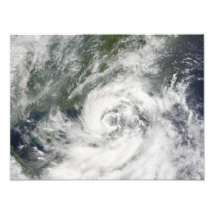 Tropischer Sturm Kammuri Fotodruck