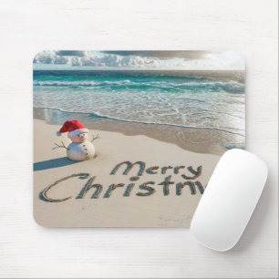 Tropischer Weihnachtsschneemann am Strand Mousepad