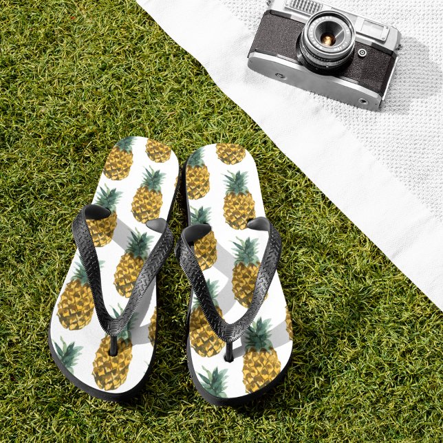 Tropisches Ananas nahtloses Muster Flip Flops (Von Creator hochgeladen)