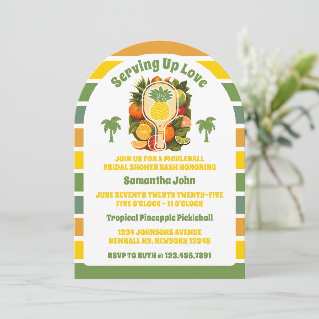 Tropisches Ananas-Pickleball-Brautparty Einladung (Stehend Vorderseite)