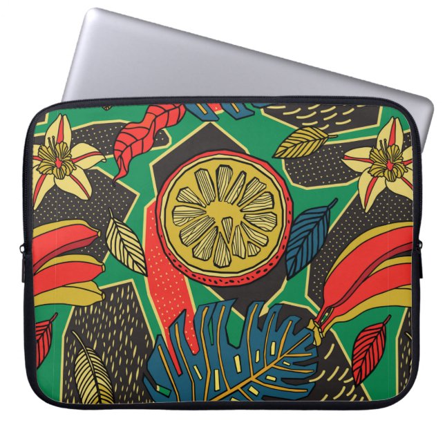 Tropisches Blumenmuster im Doodle-Stil mit Früchte Laptopschutzhülle (Vorderseite)