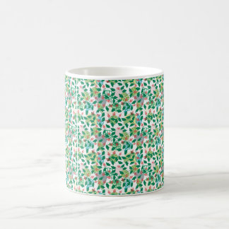 Tropisches grünes Blatt und rote Blume Botanic Kaffeetasse