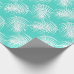 Tropisches Palmmuster, jedes Mal Geschenkpapier<br><div class="desc">Ein fröhliches Verpackungspapier, das unter anderem Ihr Geschenk auffällig macht. Dieses Design zeichnet sich durch ein Muster aus weißen Palmenästen auf einem hellen, türkisfarbenen Hintergrund aus. Sie können die Hintergrundfarbe in eine andere Farbe ändern, indem Sie die Schaltfläche "Anpassen" auswählen und einen anderen Hintergrund auswählen. Dieses Verpackungspapier Anzug jedes Mal....</div>