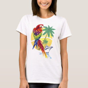 Tropisches Paradies mit Macaw und Kreuzschiff T-Shirt