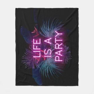 Tropisches Party, Blätter aus Neonpalmen. Fleecedecke