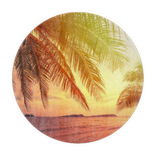 Tropisches Strandparadies: Serene Landschaft. Schneidebrett