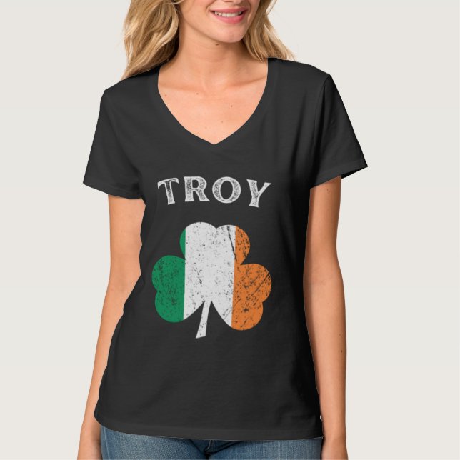 TROY NEW YORK Irish American Shamrock Badge T-Shirt (Vorderseite)