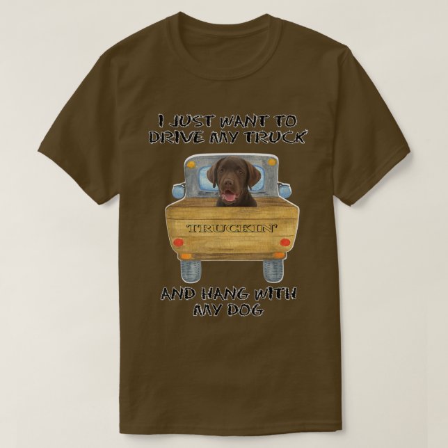 Truck Driving Dog Chocolate Labrador T-Shirt (Design vorne)