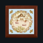 True Love Christlich Angel Erinnerungskiste<br><div class="desc">True Love Engel Geschenkboxen von ArtMuvz Illustration. Passende Engelgeschenke und Kleidung. Klicken Sie auf "Personalisieren Sie diese Vorlage" und bearbeiten Sie dann die Felder, die für Ihr persönliches Geschenk vorgesehen sind. Sie können Ihren Namen hinzufügen oder Text hinzufügen. Passen Sie diese Engel-Geschenkboxen an, um sie einzigartig zu machen oder als...</div>