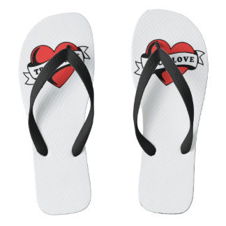 True Love Tattoo Heart | Klassisches Romandesign Flip Flops