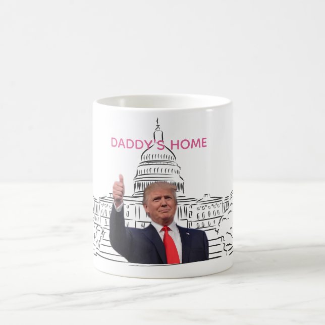 Trump 2024 bringt Amerika zurück auf Daddys Zuhaus Kaffeetasse (Mittel)