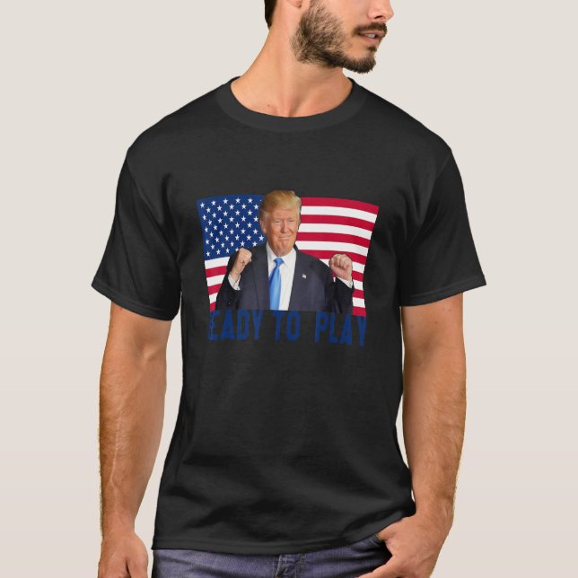 Trump 2024 Flag 45 47 Wahlen Rettete Amerika wiede T-Shirt (Vorderseite)