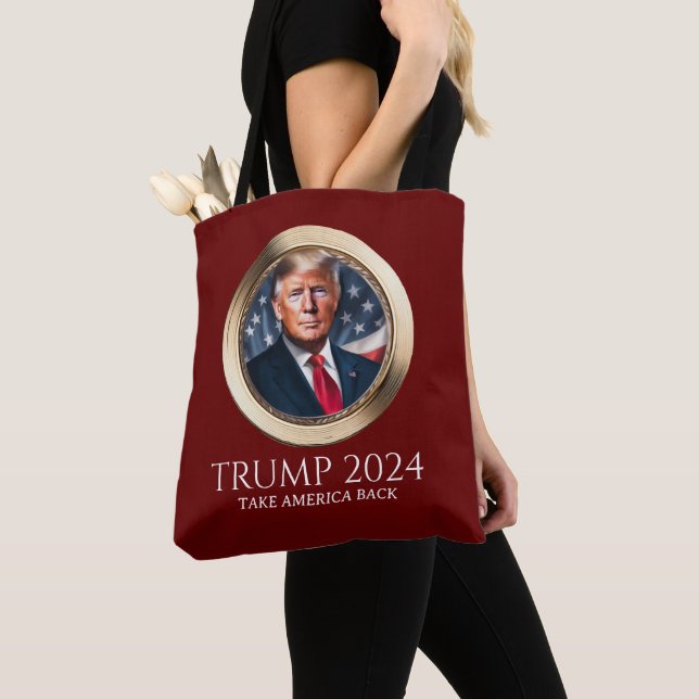 Trump 2024 Kampagne der Republikanischen Roten Col (Von Nahem)