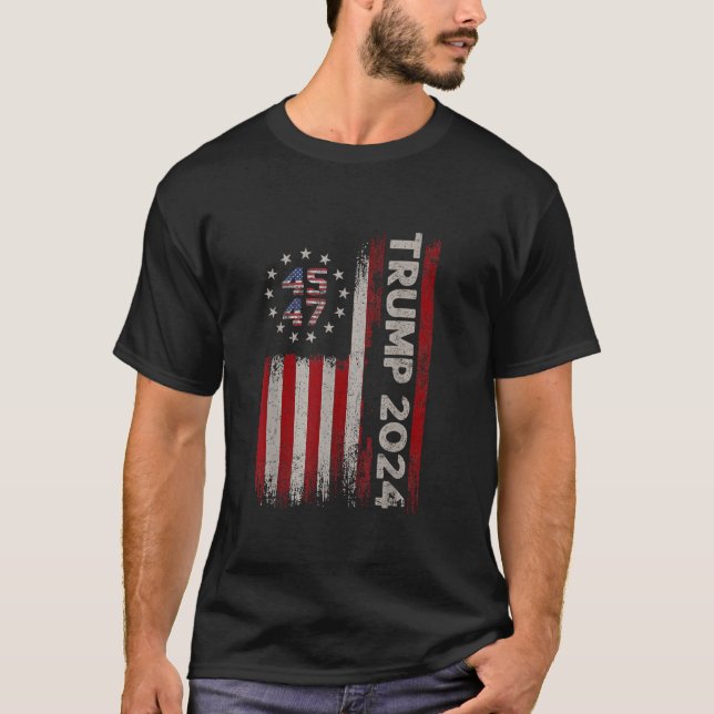 Trump 2024 kämpft gegen den Unterstützer amerikani T-Shirt (Vorderseite)