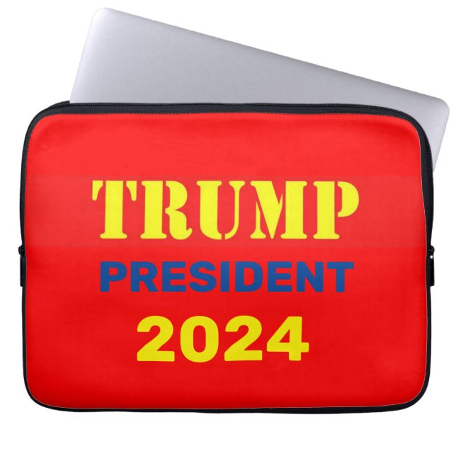 TRUMP 2024 LAPTOPSCHUTZHÜLLE (Vorderseite)