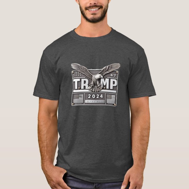 TRUMP 2024 mit einem Adler T-Shirt (Vorderseite)