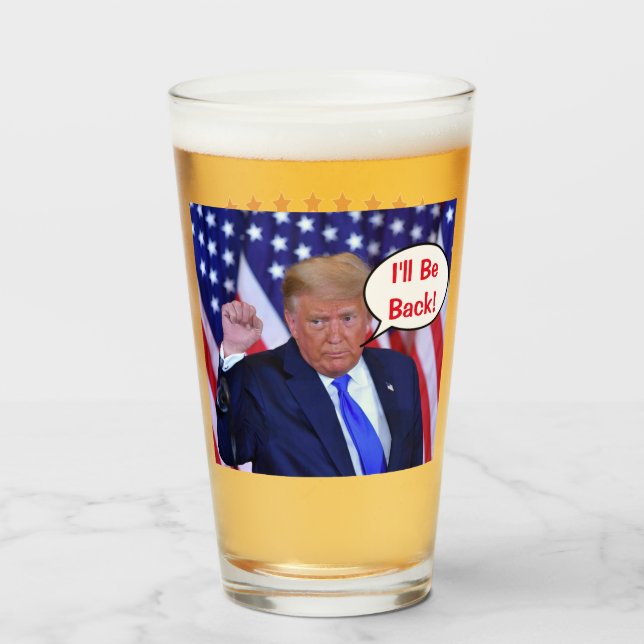 Trump 2024 wird zurück sein glas (Vorne (Gefüllt))
