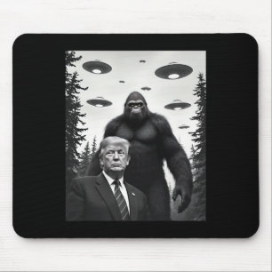 Trump Bigfoot UFO Außerirdischer Begegnung Außerir Mousepad