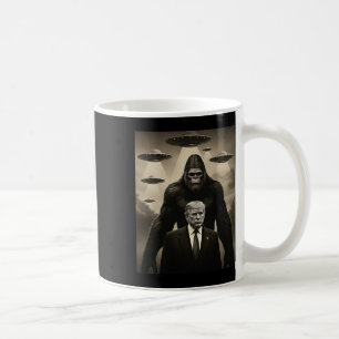 Trump Bigfoot UFO Außerirdischer Begegnung Invasio Kaffeetasse