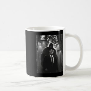 Trump Bigfoot UFO Außerirdischer Begegnung UAP Inv Kaffeetasse