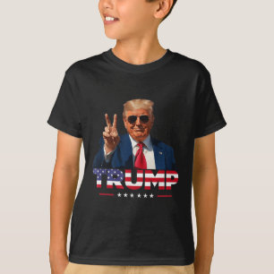 Trump - Friedenszeichen Hand USA Flagge Trump 2024 T-Shirt