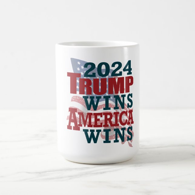 Trump gewinnt 2024 - Amerika gewinnt Kaffeetasse (Mittel)