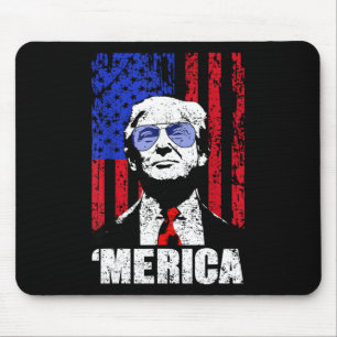 Trump glücklich am 4. Juli Trumps amerikanische Fl Mousepad