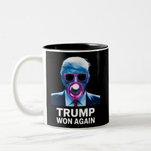 Trump hat erneut die Wahl 2024 zum 47. Präsidenten Zweifarbige Tasse