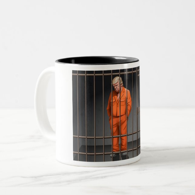 Trump in der Zwei-Tone-Tasse im Gefängnis, 11 oz Zweifarbige Tasse (Vorderseite Links)