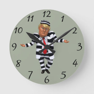 Trump in Prison Wear Runde Wanduhr