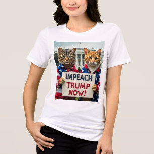 Trump jetzt zwei Katzen-Shirt durcheinander bringe Tri-Blend Shirt