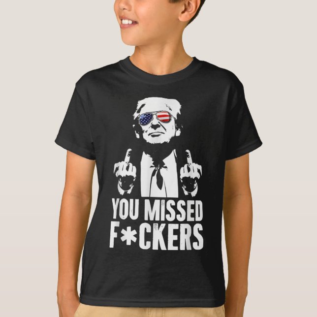 Trump kämpft gegen Kampf T-Shirt (Vorderseite)