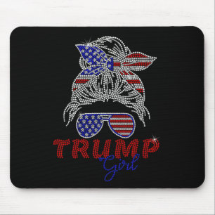 Trump Mädchen Unordentlicher Dutt Wählt Trump 2025 Mousepad