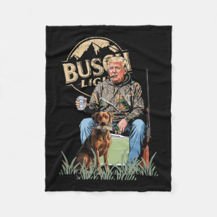Trump mit der Hundepuppe führt Camouflage der Jagd Fleecedecke