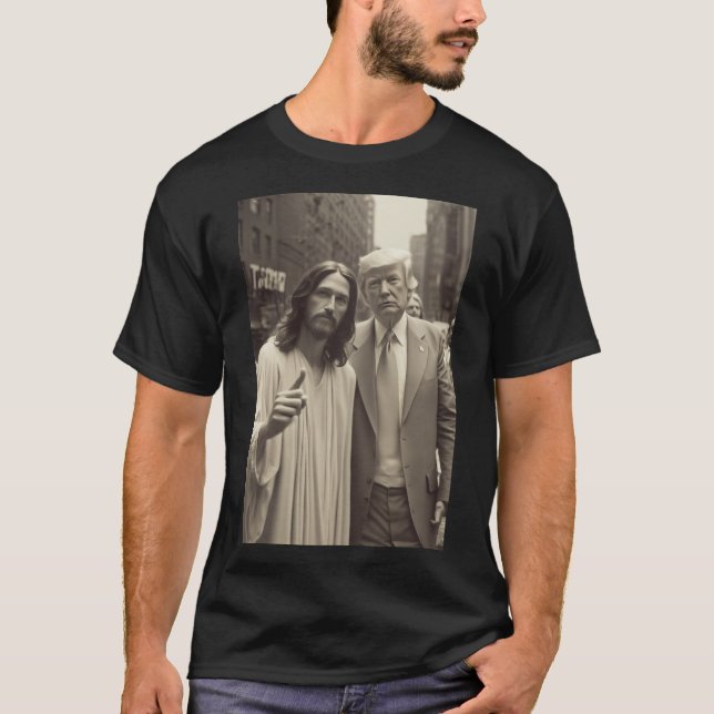 Trump mit Jesus T-Shirt (Vorderseite)